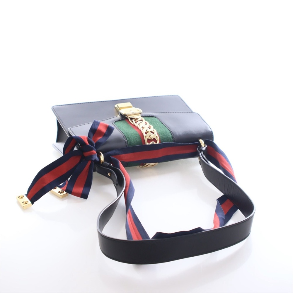 Gucci Sylvie Black and Green Shoulder Bag with Gold Accents - Picture 2 of 12